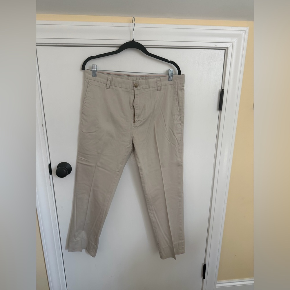 Men's Classic Chino Pants in Beige - Casual & Versatile